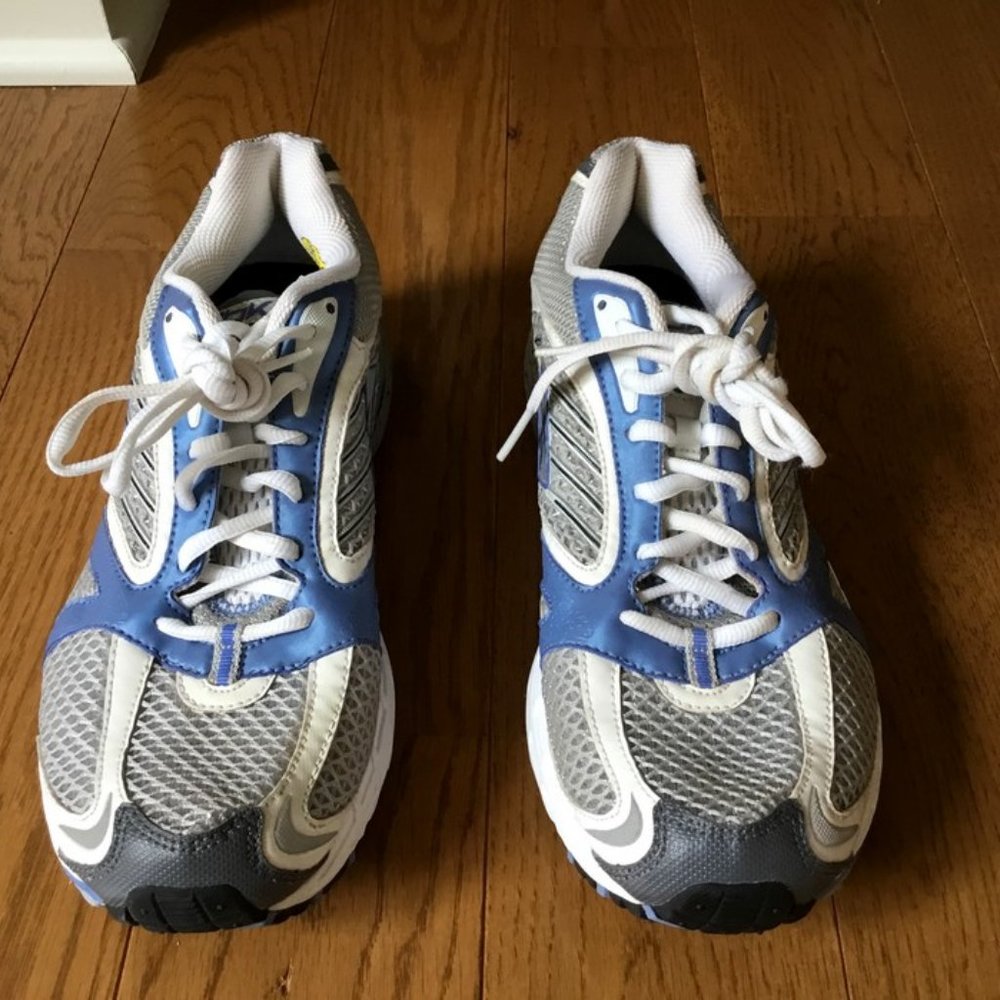 Reebok Women PREMIER ROAD PLUS running shoes  8.5